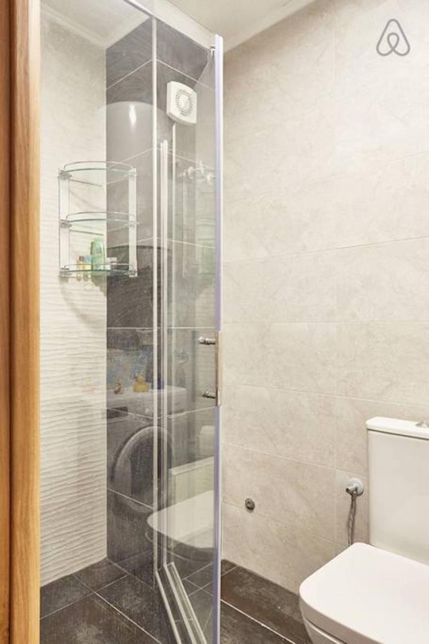 Bright Apartment Near City Center スコピエ エクステリア 写真